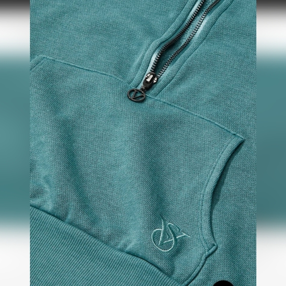 NWT VICTORIAS SECRET OUTFIT CROP  HOODIE WITH MATCHING JOGGERS PRETTY SAGE COLOR - Picture 3 of 7